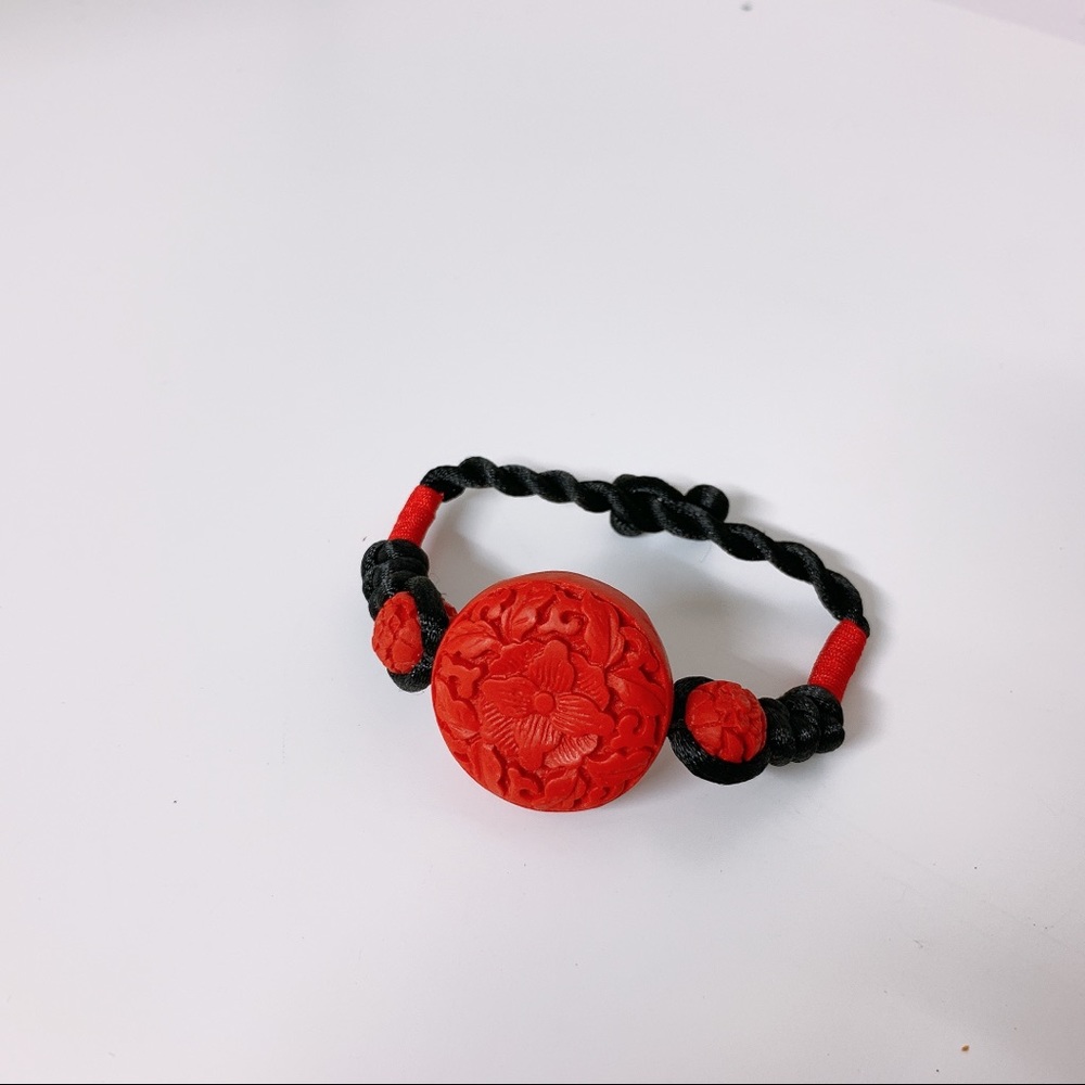 Red circle flower Chinese Traditional bracelet